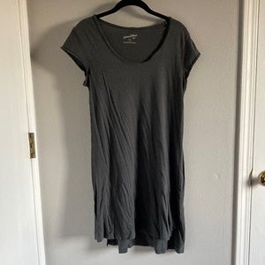 Women’s Universal Thread Gray T-Shirt Dress Size Small